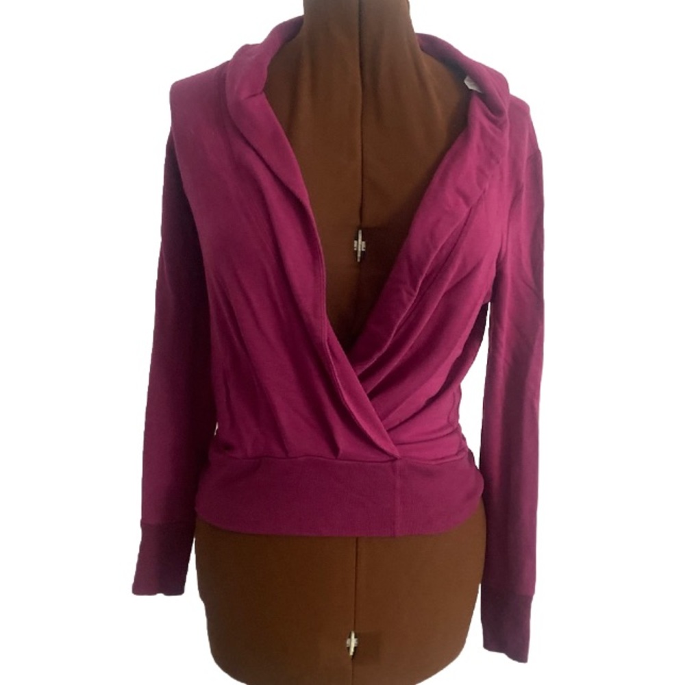 💜KARMA💜Sweater in dark purple . Vintage. In good condition. Size XS.